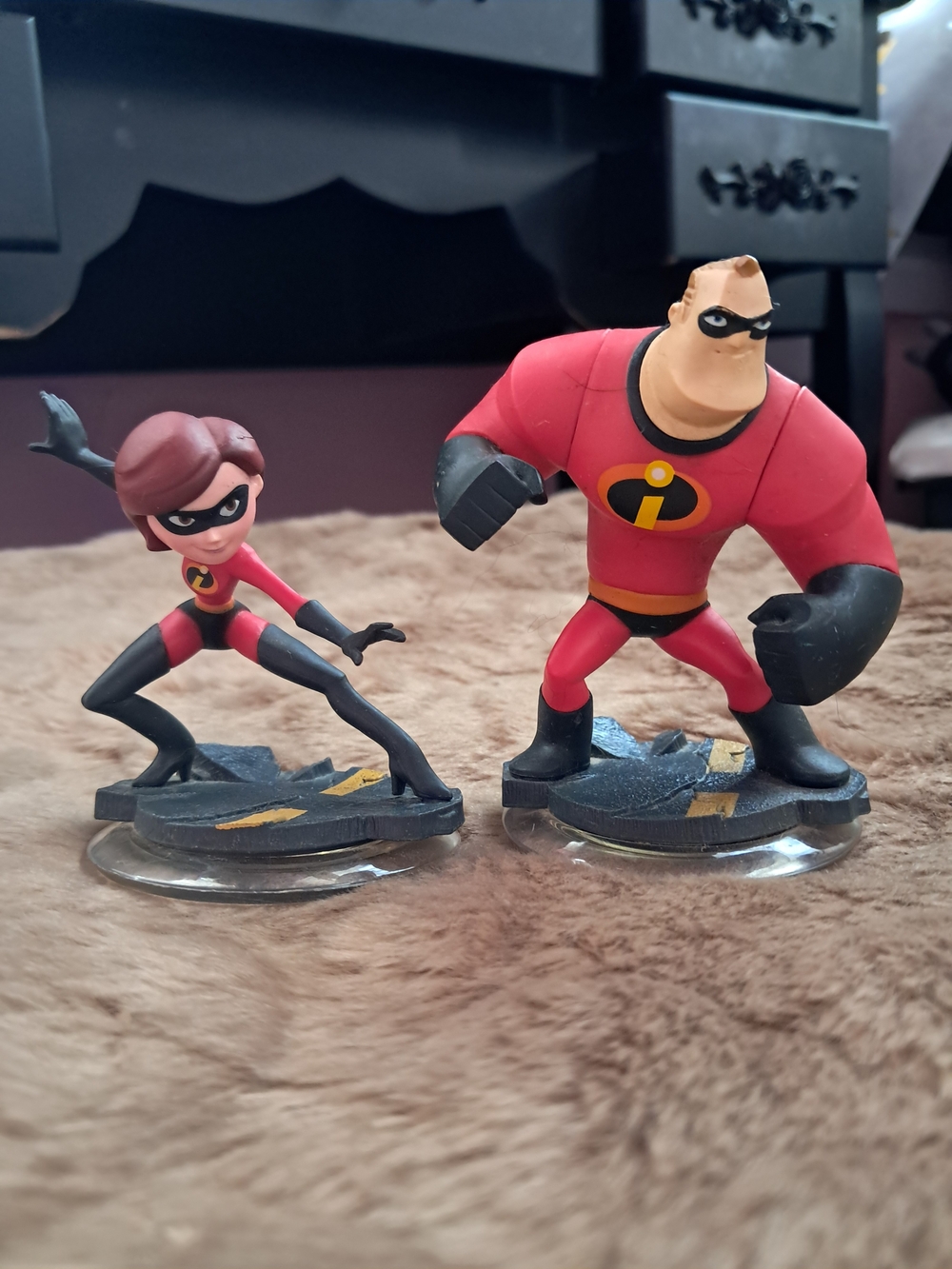 Mr. Incredible & Elastigirl Disney Infinity Playable Character Set